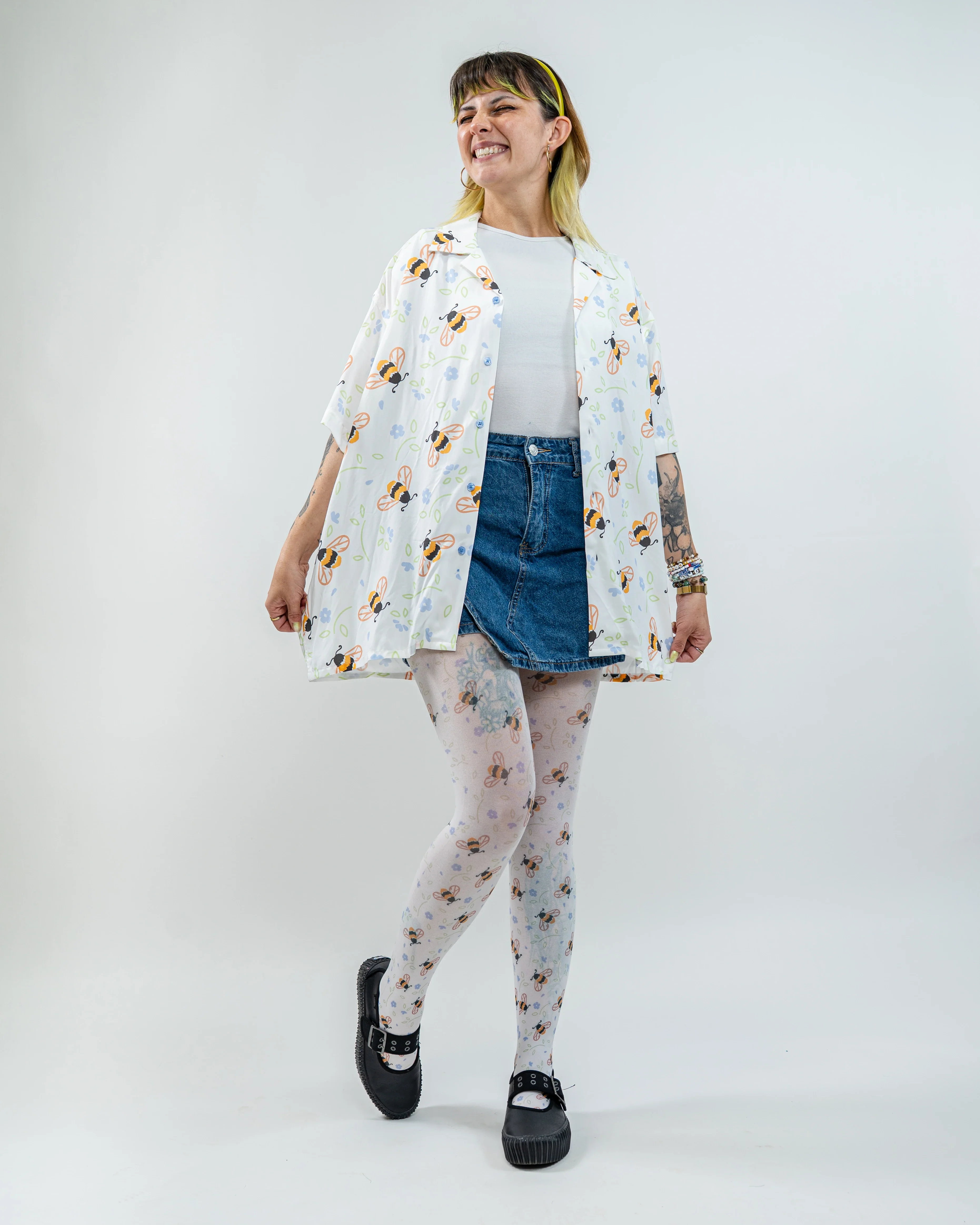 Buzzin' Around Button Up - Image 3